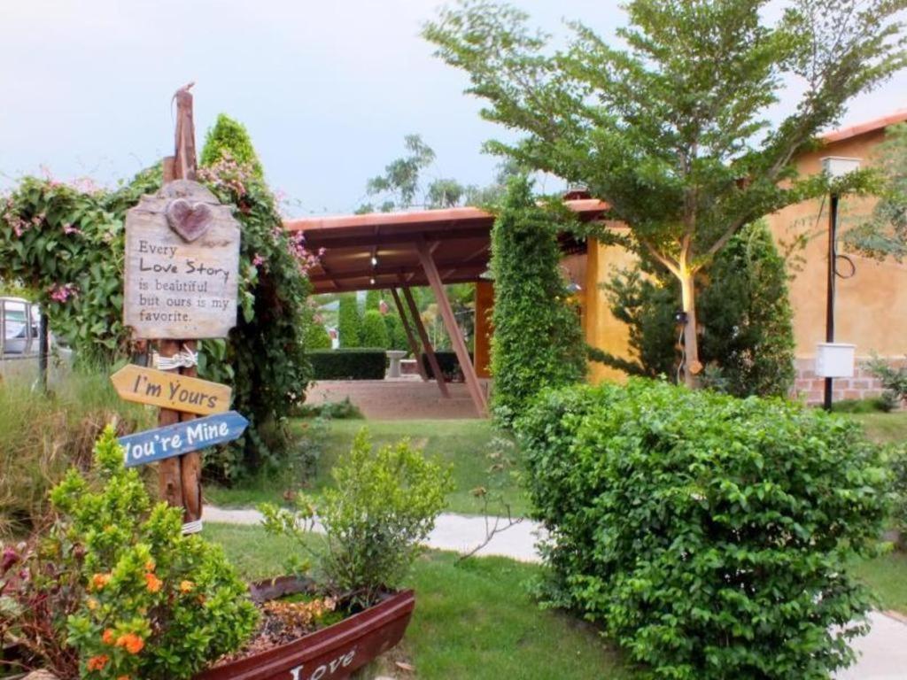 Villa Tuscany Country Resort Suan Phueng Zewnętrze zdjęcie