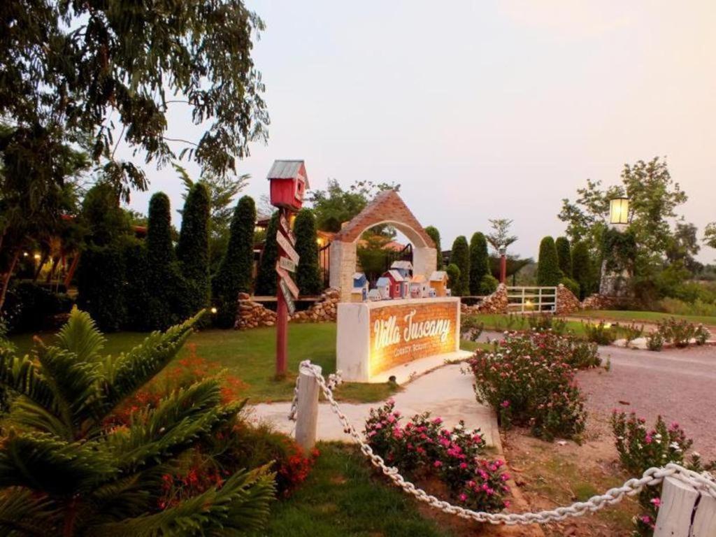Villa Tuscany Country Resort Suan Phueng Zewnętrze zdjęcie