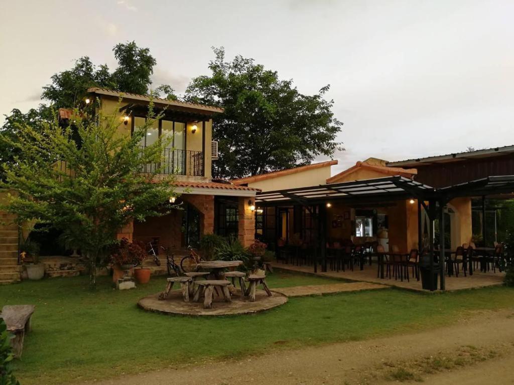 Villa Tuscany Country Resort Suan Phueng Zewnętrze zdjęcie
