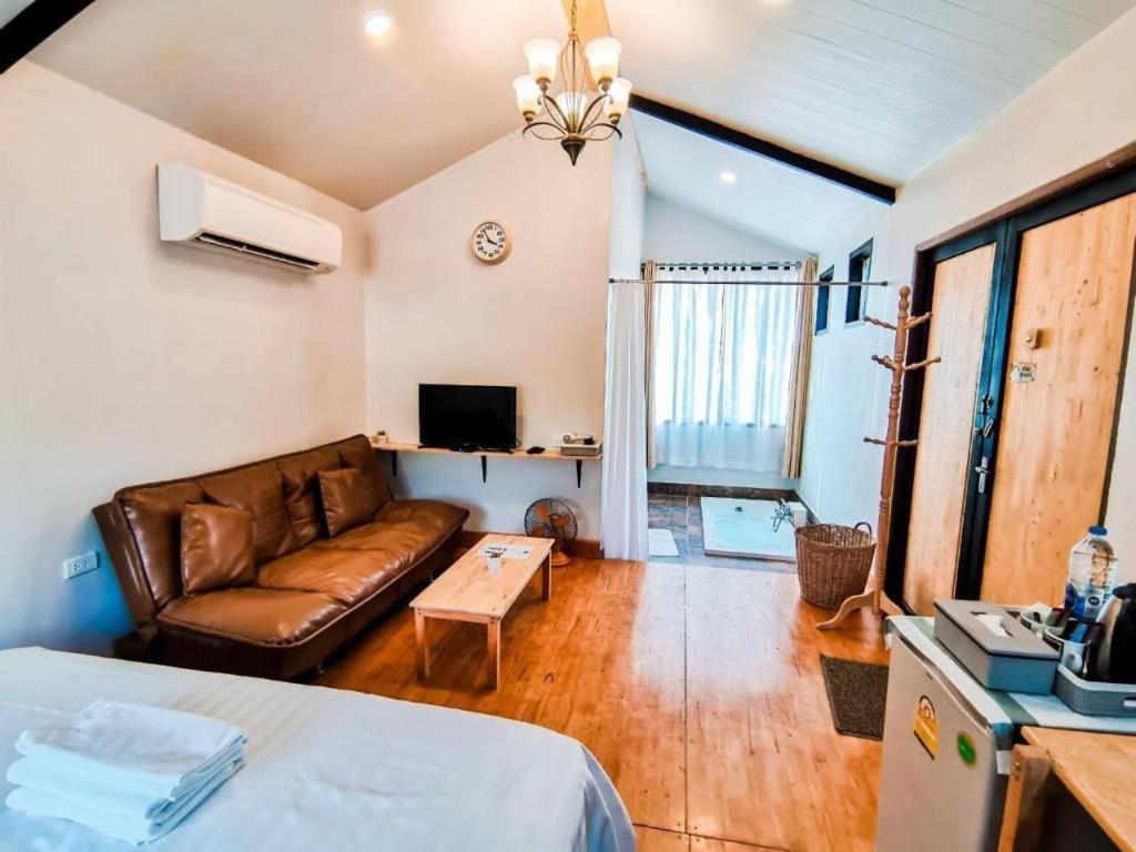 Villa Tuscany Country Resort Suan Phueng Zewnętrze zdjęcie