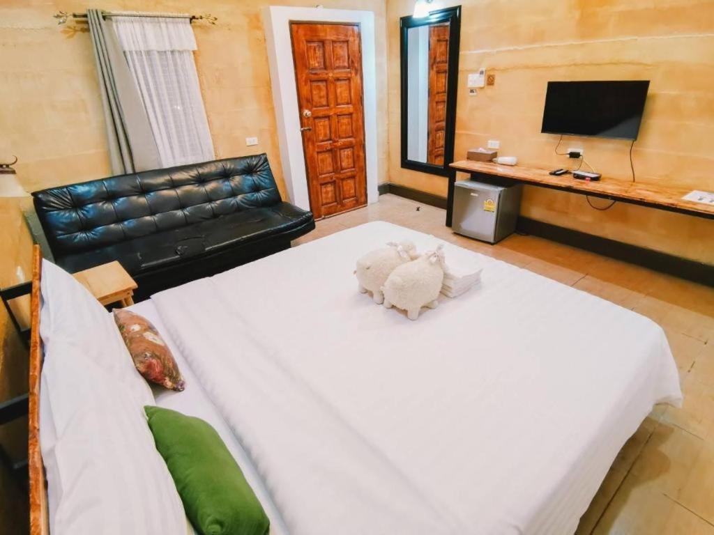 Villa Tuscany Country Resort Suan Phueng Zewnętrze zdjęcie